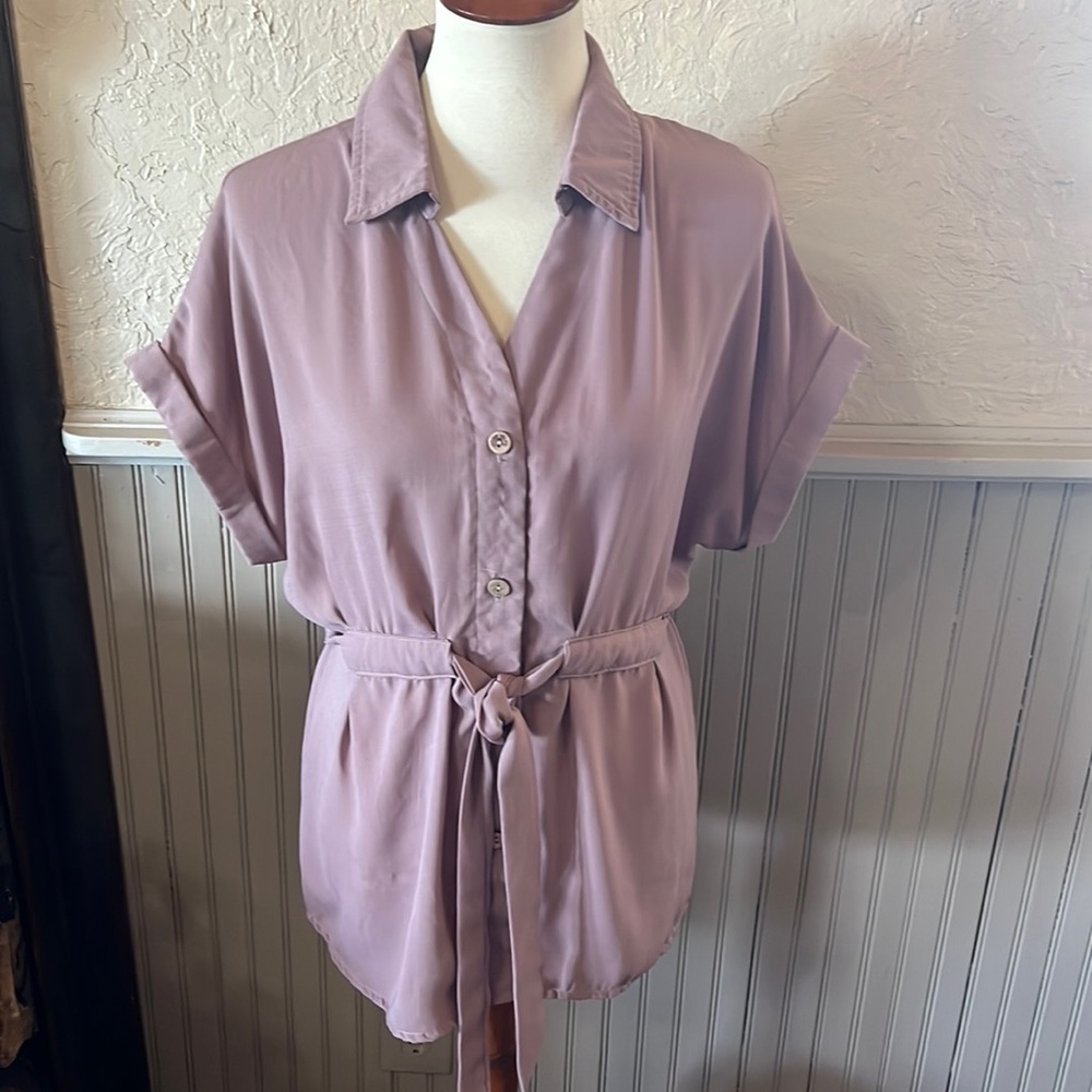 Elegant Mauve Button-Up Women's Blouse